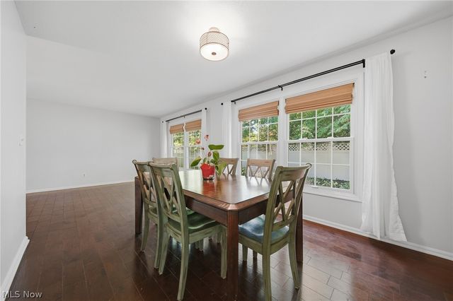 1484 Woodlake Boulevard, Stow, OH 44224