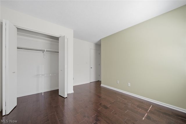 1484 Woodlake Boulevard, Stow, OH 44224