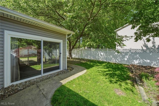 1484 Woodlake Boulevard, Stow, OH 44224