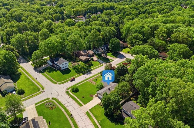 1484 Woodlake Boulevard, Stow, OH 44224