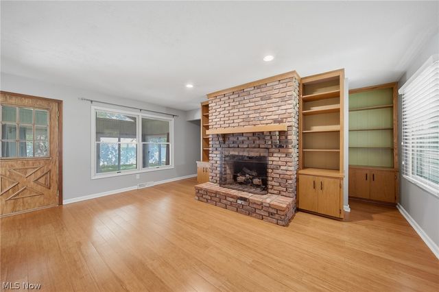 1484 Woodlake Boulevard, Stow, OH 44224