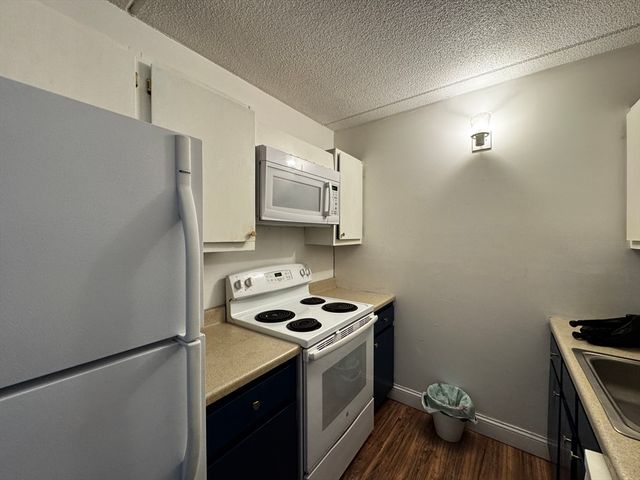 159 Main St 27C, Stoneham, MA 02189