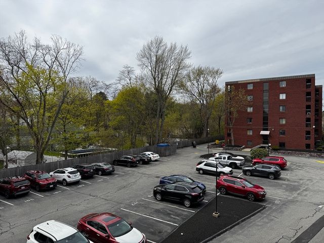 159 Main St 27C, Stoneham, MA 02189