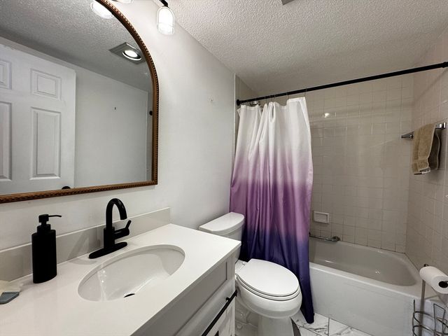 159 Main St 27C, Stoneham, MA 02189