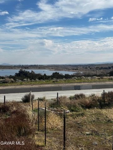 000 W Vic Avenue S4 Av Fwy, Palmdale, CA 93551