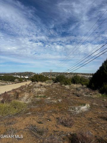 000 W Vic Avenue S4 Av Fwy, Palmdale, CA 93551