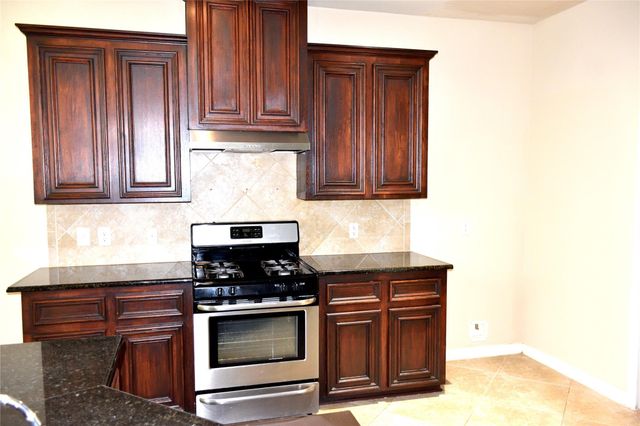 5106 Autumn Rose Lane, Sugar Land, TX 77479