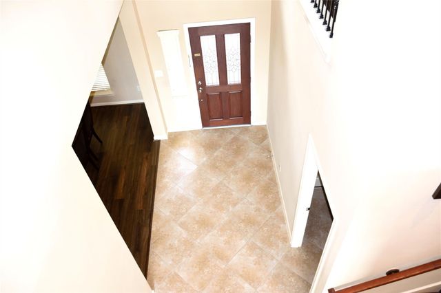 5106 Autumn Rose Lane, Sugar Land, TX 77479