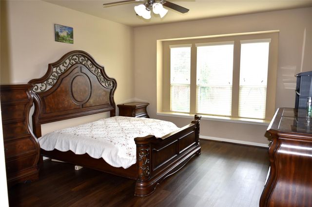 5106 Autumn Rose Lane, Sugar Land, TX 77479