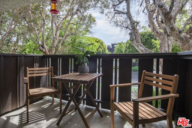 1301 17th Street 102, Santa Monica, CA 90404