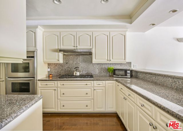 1301 17th Street 102, Santa Monica, CA 90404