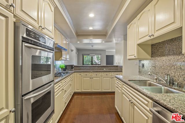 1301 17th Street 102, Santa Monica, CA 90404