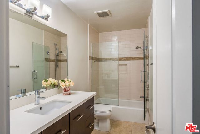 1301 17th Street 102, Santa Monica, CA 90404