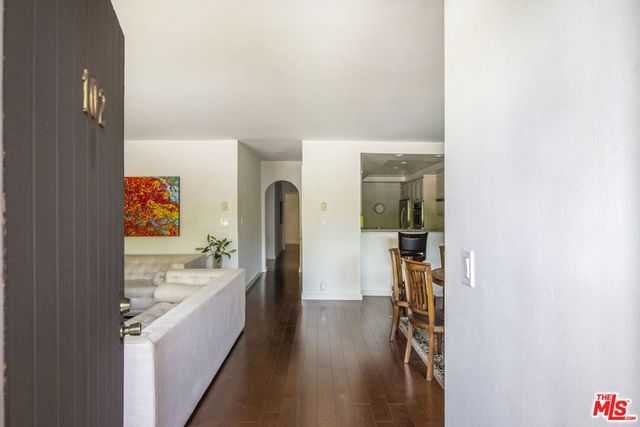 1301 17th Street 102, Santa Monica, CA 90404