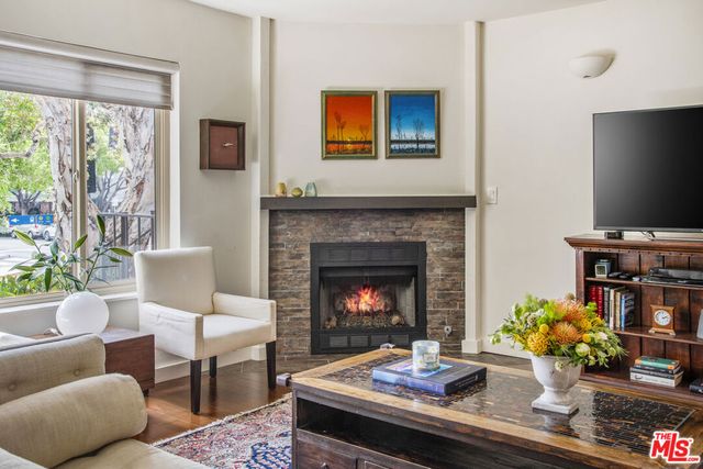 1301 17th Street 102, Santa Monica, CA 90404