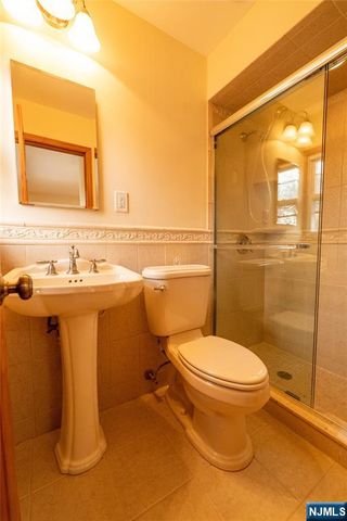 10 Eastbrook Drive, River Edge, NJ 07661