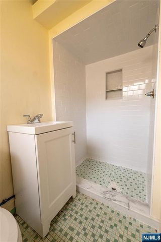 10 Eastbrook Drive, River Edge, NJ 07661