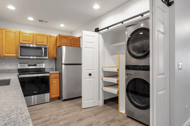 13636 N HAMILTON Drive 101, Fountain Hills, AZ 85268