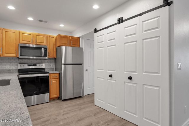 13636 N HAMILTON Drive 101, Fountain Hills, AZ 85268