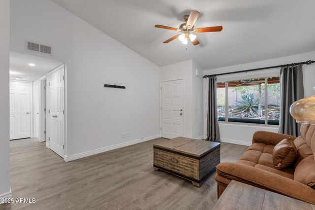 13636 N HAMILTON Drive 101, Fountain Hills, AZ 85268