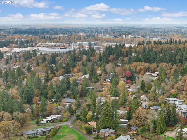 1933 E 28th Ave, Eugene, OR 97403