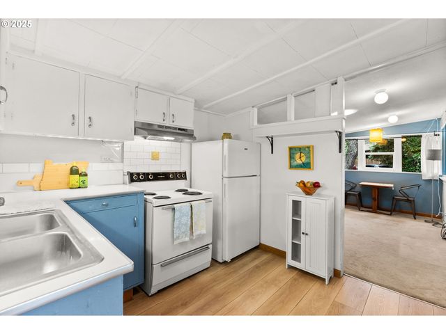 1933 E 28th Ave, Eugene, OR 97403