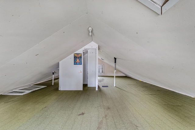 2436 E Whittaker AVENUE, Saint Francis, WI 53235