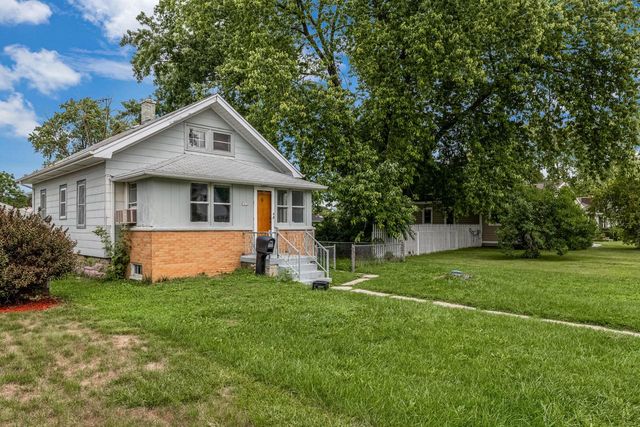 2436 E Whittaker AVENUE, Saint Francis, WI 53235