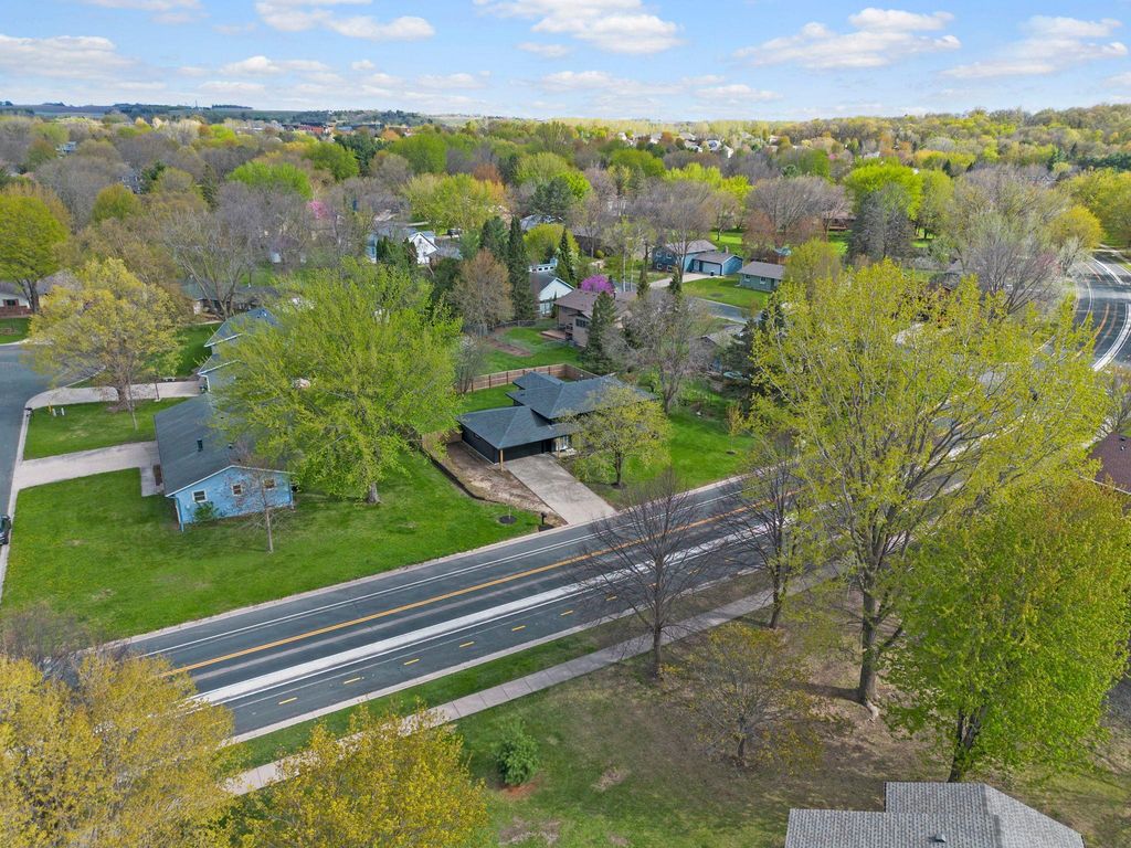 1600 Roosevelt Drive W, Northfield, MN 55057 — photo 2