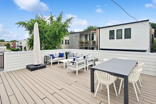 2708 N Albany Avenue, Chicago, IL 60647