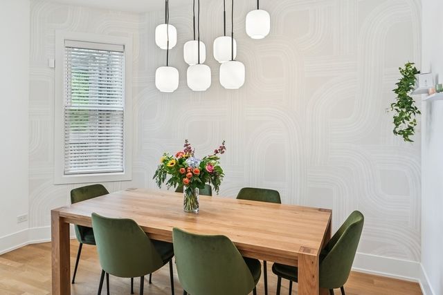 2708 N Albany Avenue, Chicago, IL 60647