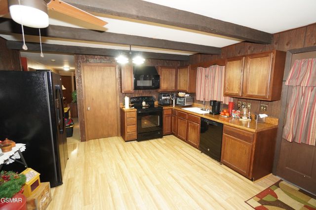2101 W Governor John Sevier Highway, Knoxville, TN 37920