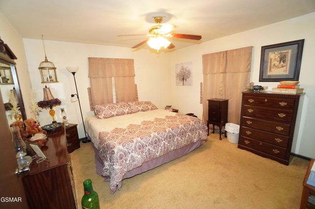 2101 W Governor John Sevier Highway, Knoxville, TN 37920