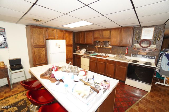 2101 W Governor John Sevier Highway, Knoxville, TN 37920