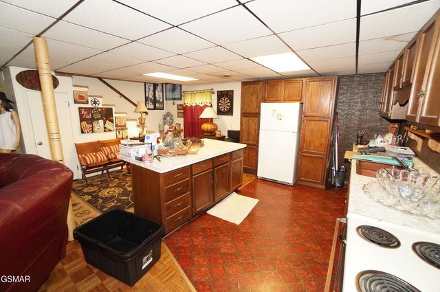 2101 W Governor John Sevier Highway, Knoxville, TN 37920
