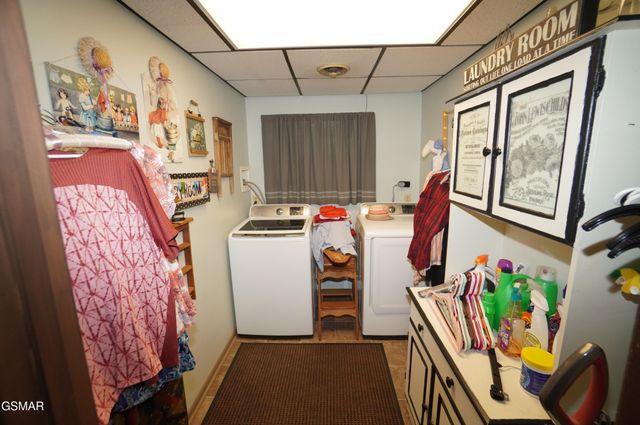 2101 W Governor John Sevier Highway, Knoxville, TN 37920