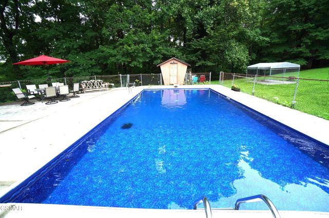 2101 W Governor John Sevier Highway, Knoxville, TN 37920
