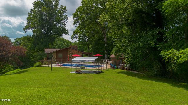 2101 W Governor John Sevier Highway, Knoxville, TN 37920