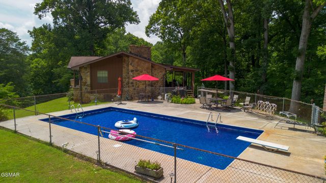 2101 W Governor John Sevier Highway, Knoxville, TN 37920