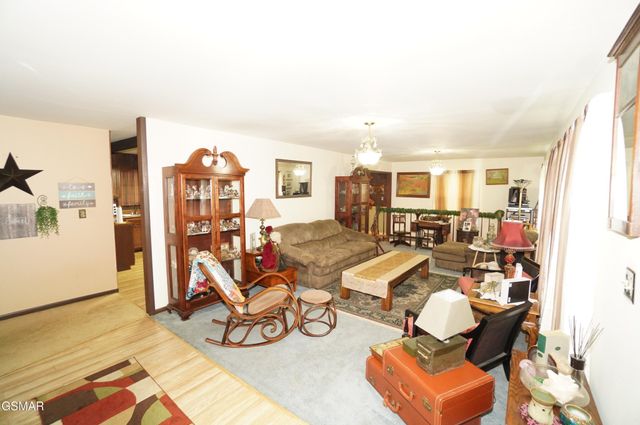 2101 W Governor John Sevier Highway, Knoxville, TN 37920