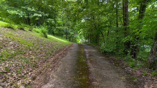 2101 W Governor John Sevier Highway, Knoxville, TN 37920