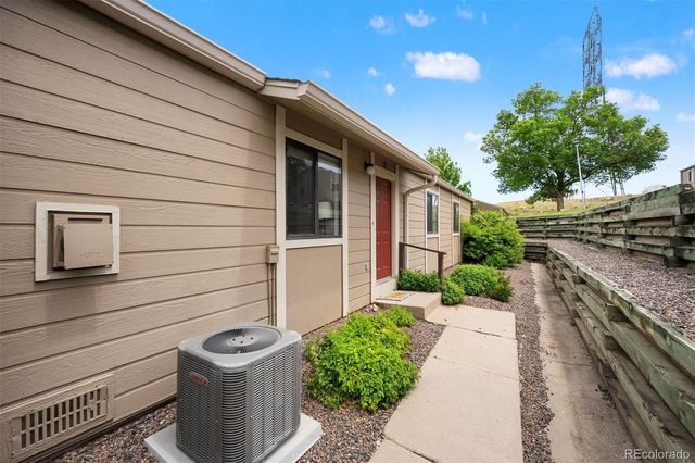18284 W 58th Place 21, Golden, CO 80403
