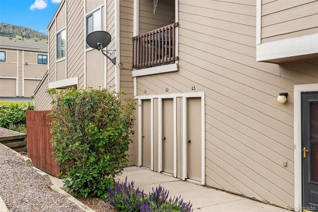 18284 W 58th Place 21, Golden, CO 80403