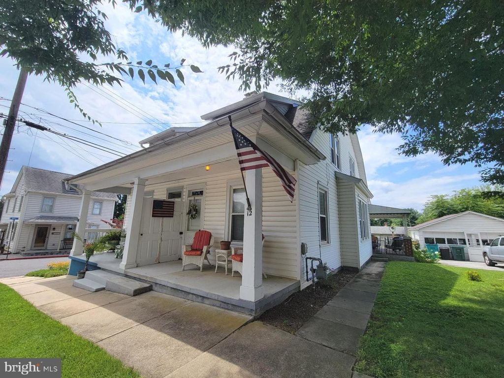 12 S HIGH ST, Funkstown, MD 21734