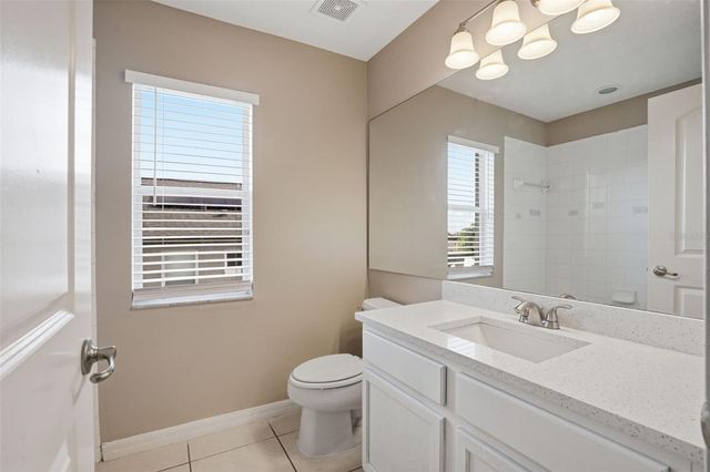 7912 MERCHANTVILLE CIRCLE, Zephyrhills, FL 33540