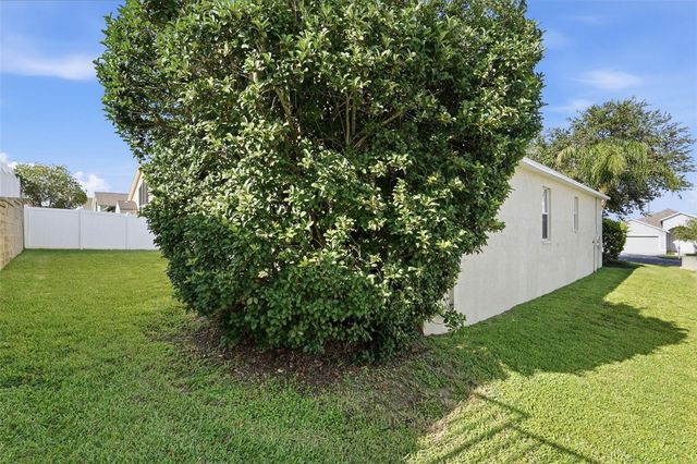7912 MERCHANTVILLE CIRCLE, Zephyrhills, FL 33540