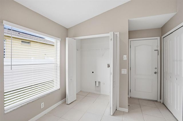 7912 MERCHANTVILLE CIRCLE, Zephyrhills, FL 33540