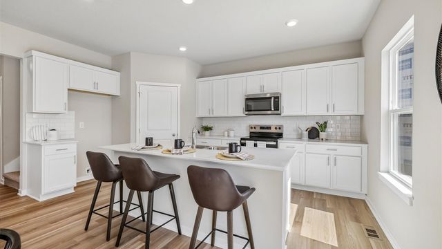 4744 173rd Street, Urbandale, IA 50322
