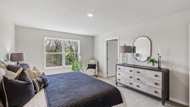 4744 173rd Street, Urbandale, IA 50322