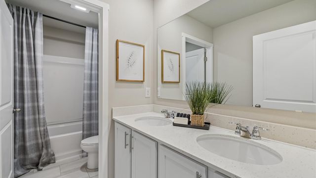 4744 173rd Street, Urbandale, IA 50322